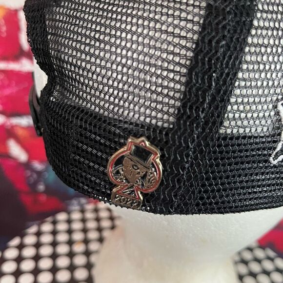 1 Iron Trendy Clover Logo "Lucky" 2022  Baseball Style Hat Cap One Size Snapback - Picture 8 of 8